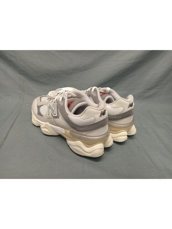 New Balance 9060 Sneakers U9060GRY Grey Men\'s Size 8 NEW NO BOX!